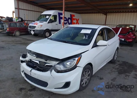 2013 Hyundai Accent Gls z USA, uszkodzony, nr VIN KMHCT4AE9DU423322